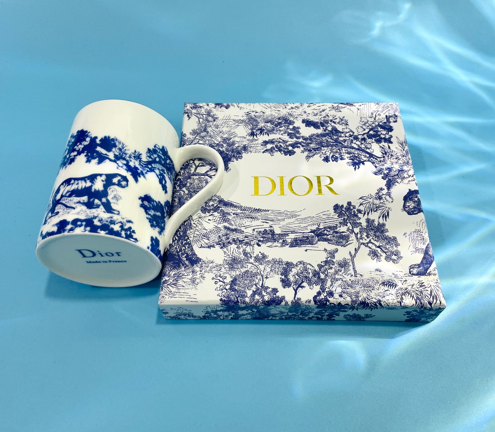 Dior single mug green or blue